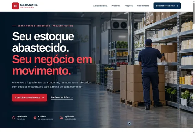 Captura real da página inicial de Serra Norte Distribuição em mockup de notebook